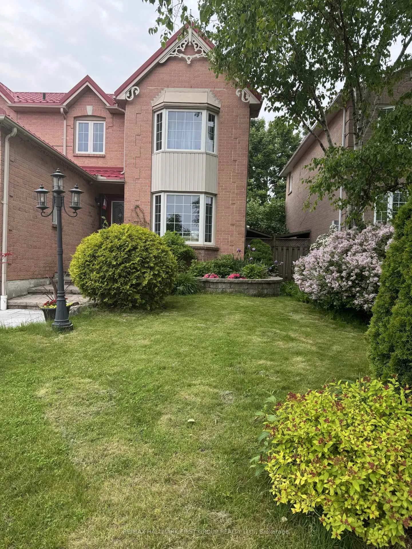 Photo 40 of 57 Yorkshire Crescent, Whitby, Pringle Creek — HOMEH