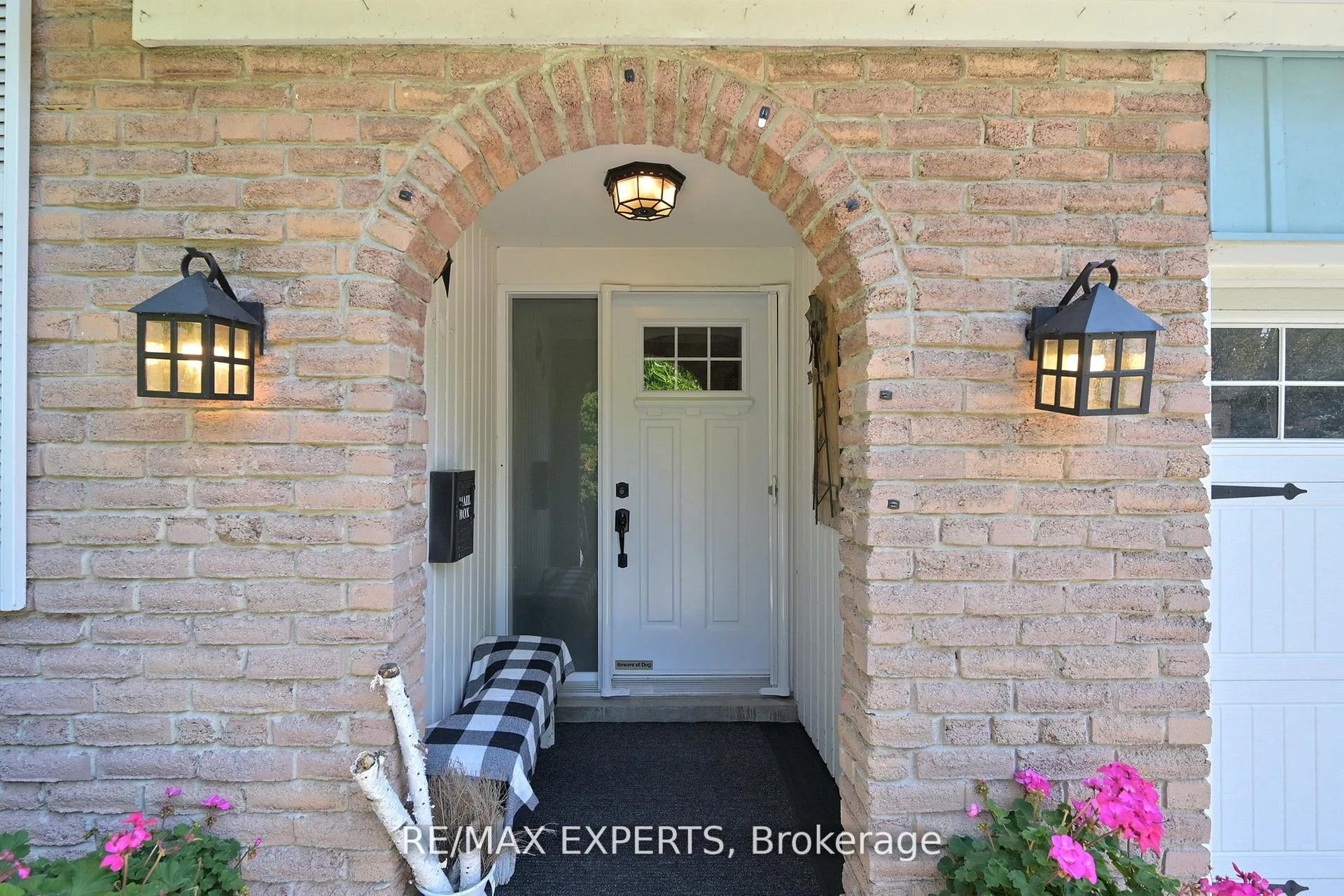Photo 3 of 57 Pepper Tree Drive, Scarborough, Centennial Scarborough — HOMEH