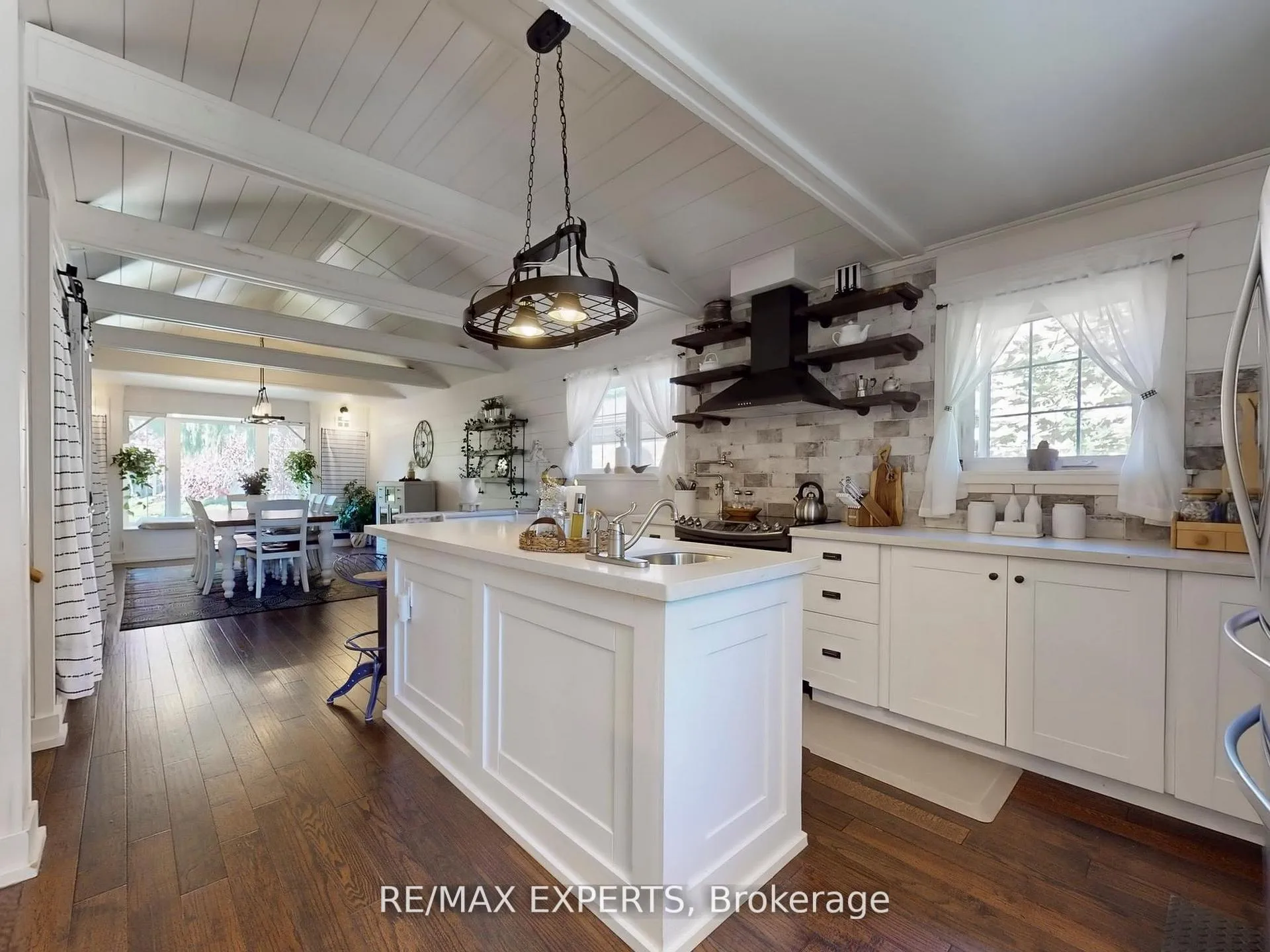 Photo 8 of 57 Pepper Tree Drive, Scarborough, Centennial Scarborough — HOMEH