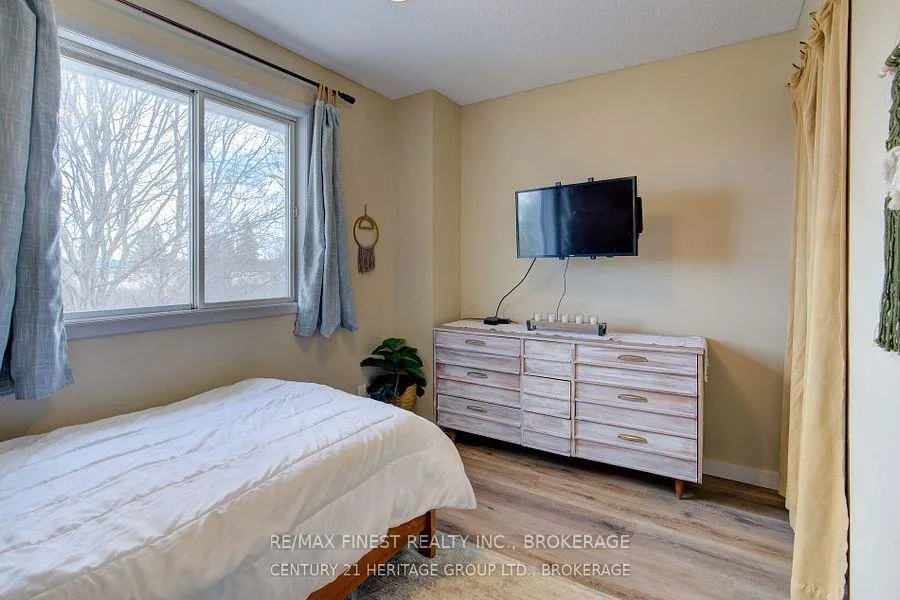 Photo 11 of 490 Grandtrunk Avenue, Kingston, East Gardiners Rd — HOMEH