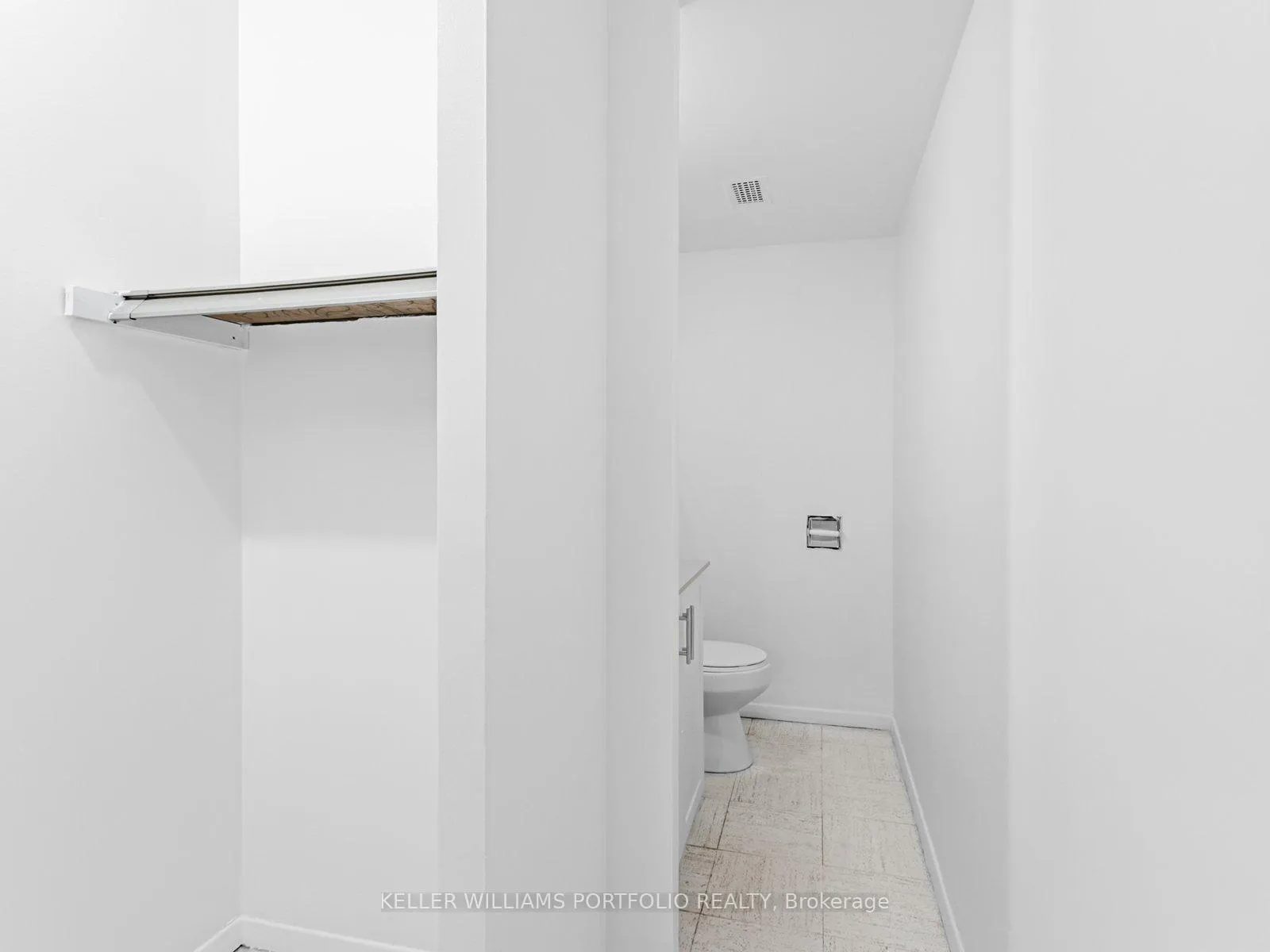 Photo 11 of Unit 2115, 390 Dixon Road, Etobicoke, Kingsview Village-The Westway — HOMEH