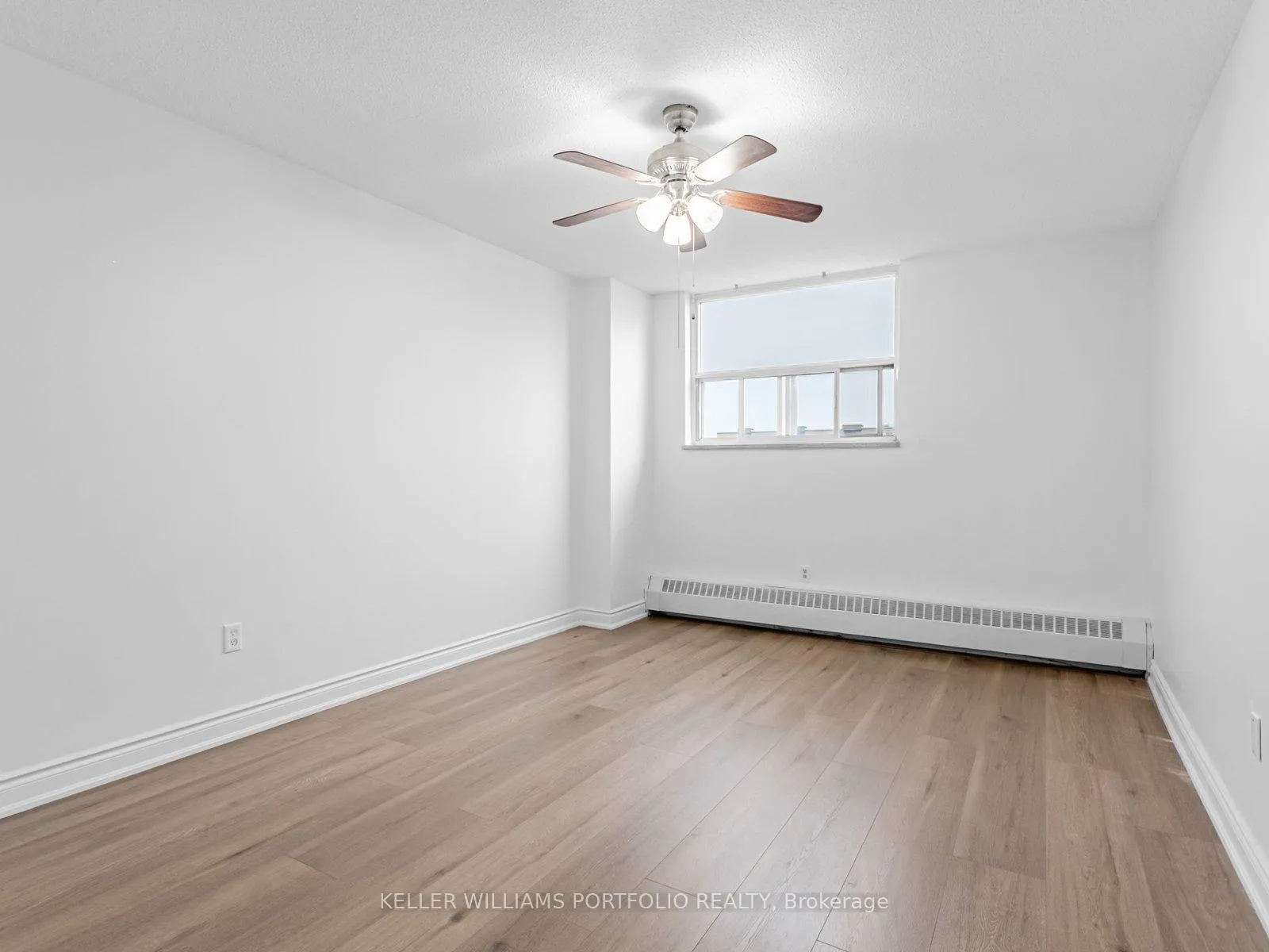 Photo 14 of Unit 2115, 390 Dixon Road, Etobicoke, Kingsview Village-The Westway — HOMEH