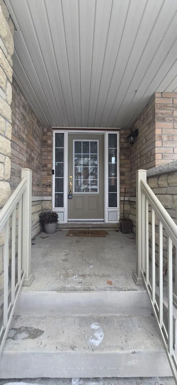 Photo 2 of 4 Sprucewood Road, Brampton, Heart Lake — HOMEH