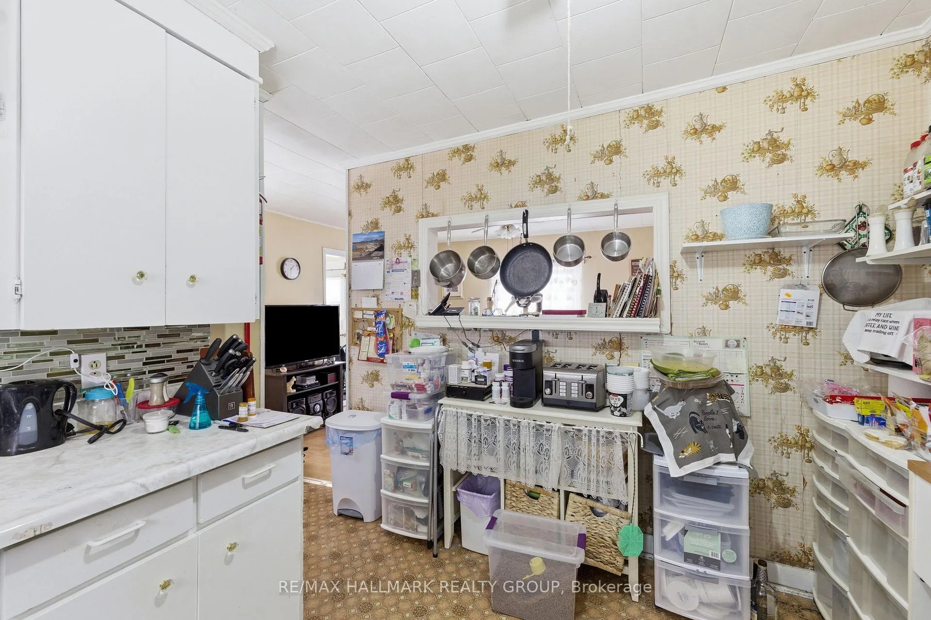 Photo 11 of 229 Gore Street E, Perth — HOMEH