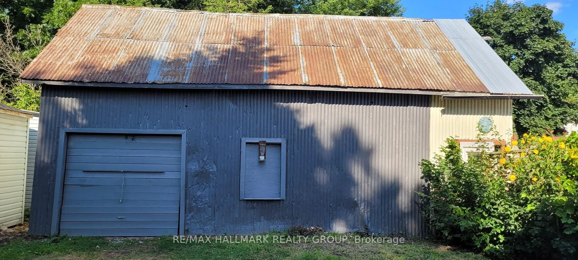 Photo 35 of 229 Gore Street E, Perth — HOMEH