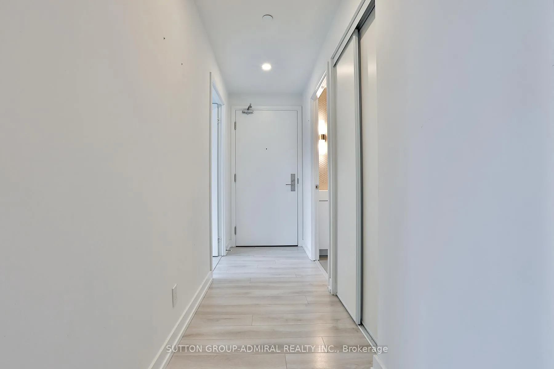 Photo 8 of Unit 911, 33 Helendale Avenue, Toronto, Yonge-Eglinton — HOMEH