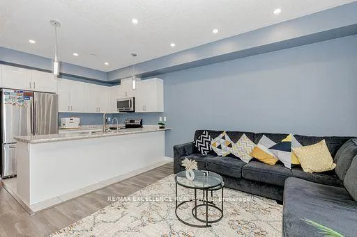 Photo 20 of 9 Hiscott Drive, Hamilton, Waterdown — HOMEH