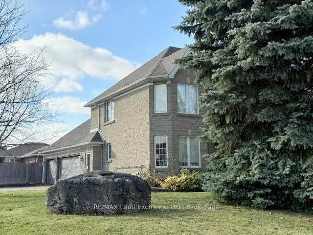 Photo 10 of 750 McPherson Crescent, Kincardine — HOMEH