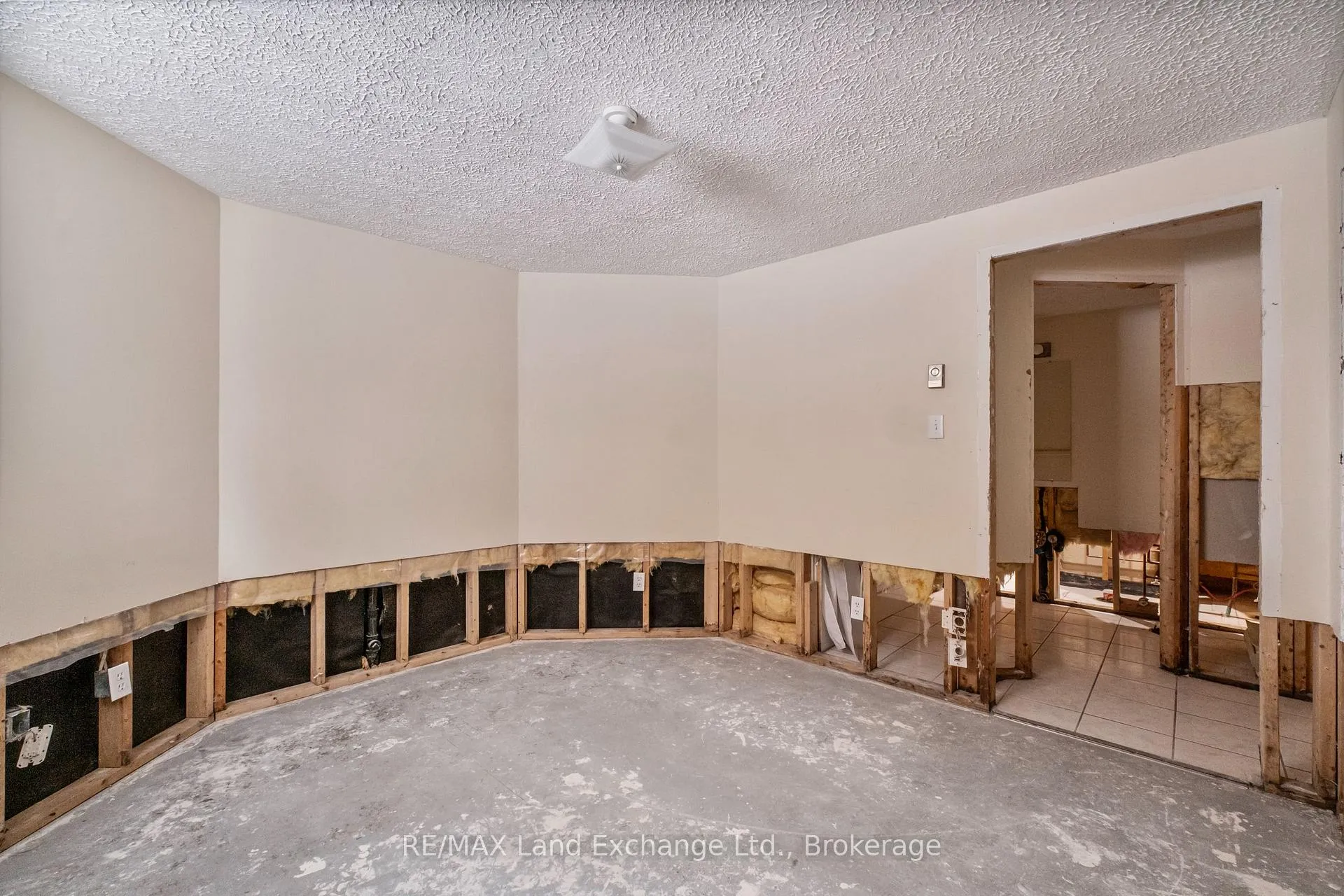 Photo 57 of 750 McPherson Crescent, Kincardine — HOMEH