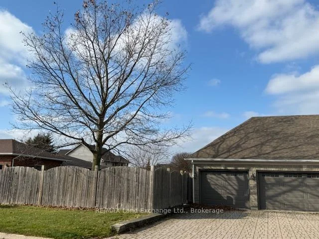 Photo 14 of 750 McPherson Crescent, Kincardine — HOMEH