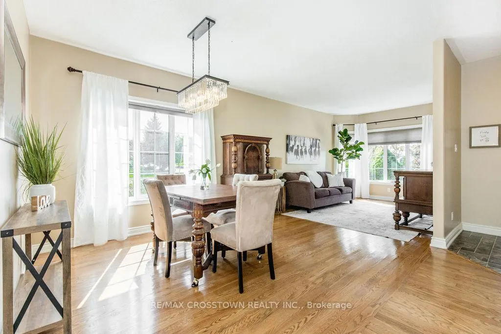 Photo 8 of 1 Bloxham Place, Barrie, Innis-Shore — HOMEH