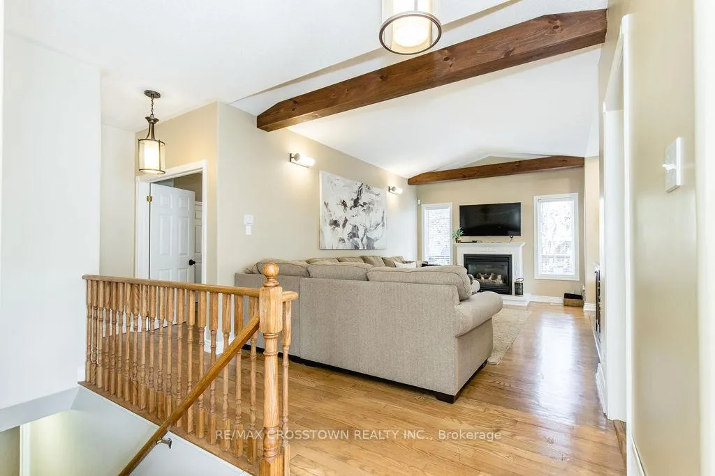 Photo 12 of 1 Bloxham Place, Barrie, Innis-Shore — HOMEH