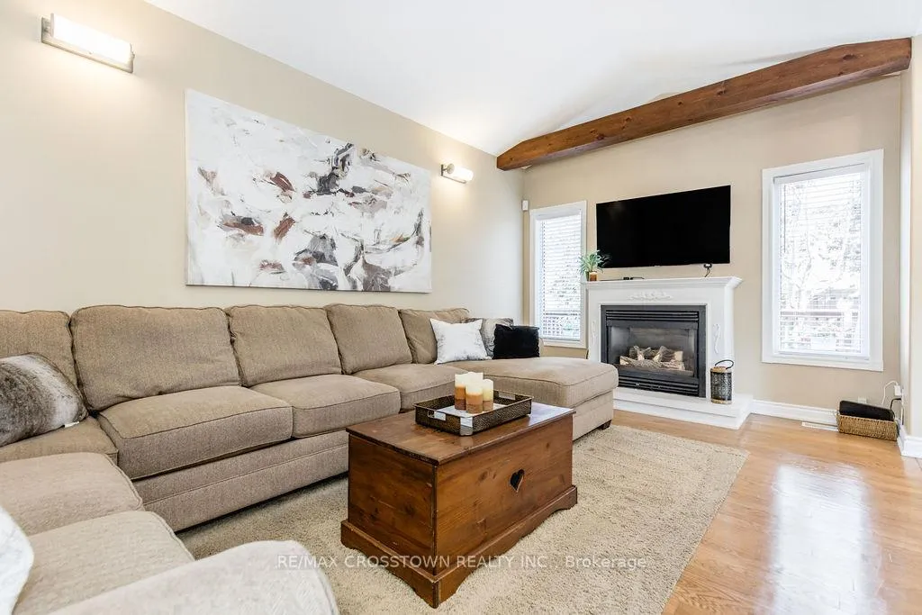 Photo 13 of 1 Bloxham Place, Barrie, Innis-Shore — HOMEH