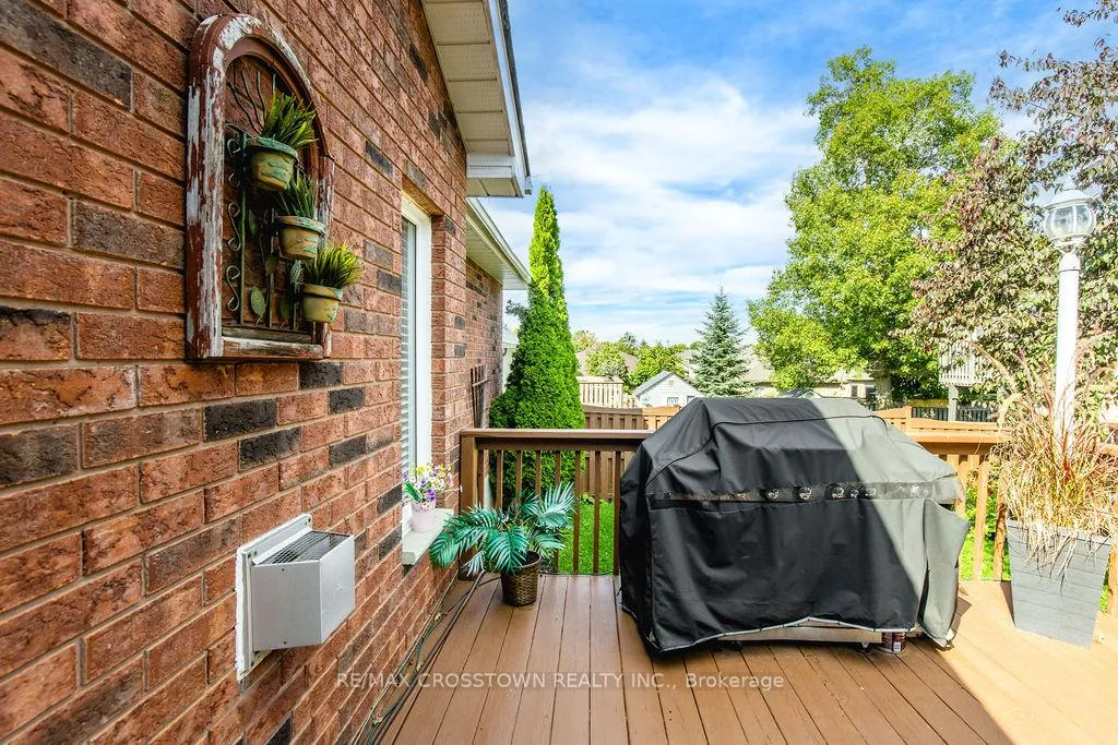 Photo 41 of 1 Bloxham Place, Barrie, Innis-Shore — HOMEH