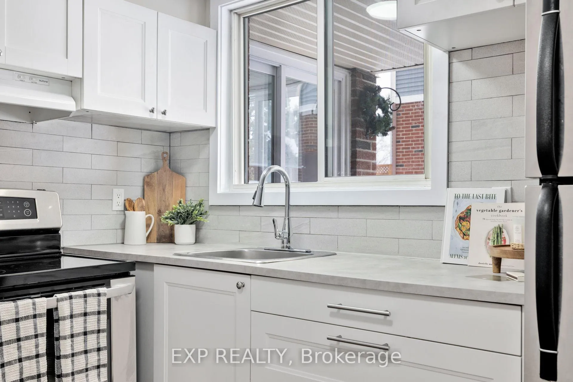 Photo 16 of Unit 104, 6470 Bilberry Drive, Ottawa, Orleans Wood — HOMEH