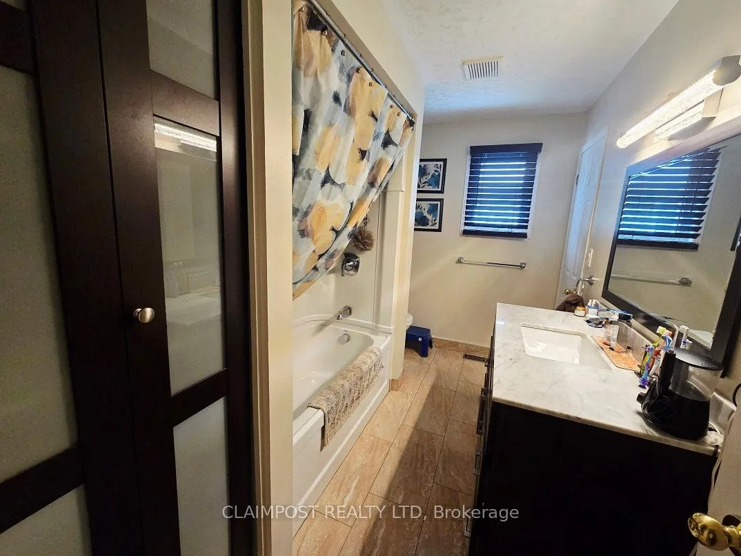 Photo 12 of 1266 Park Avenue, Timmins, MTJ - Main Area — HOMEH