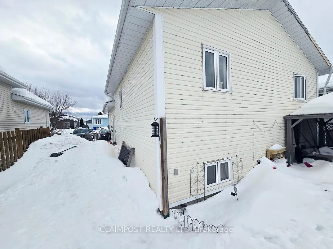 Photo 19 of 1266 Park Avenue, Timmins, MTJ - Main Area — HOMEH