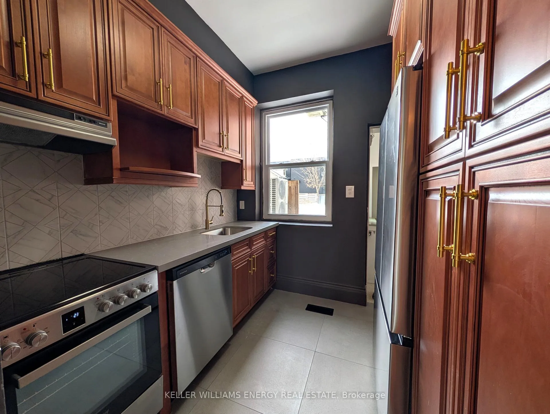 Photo 24 of Unit Unit 2, 35 King Street, Prince Edward County, Picton Ward — HOMEH