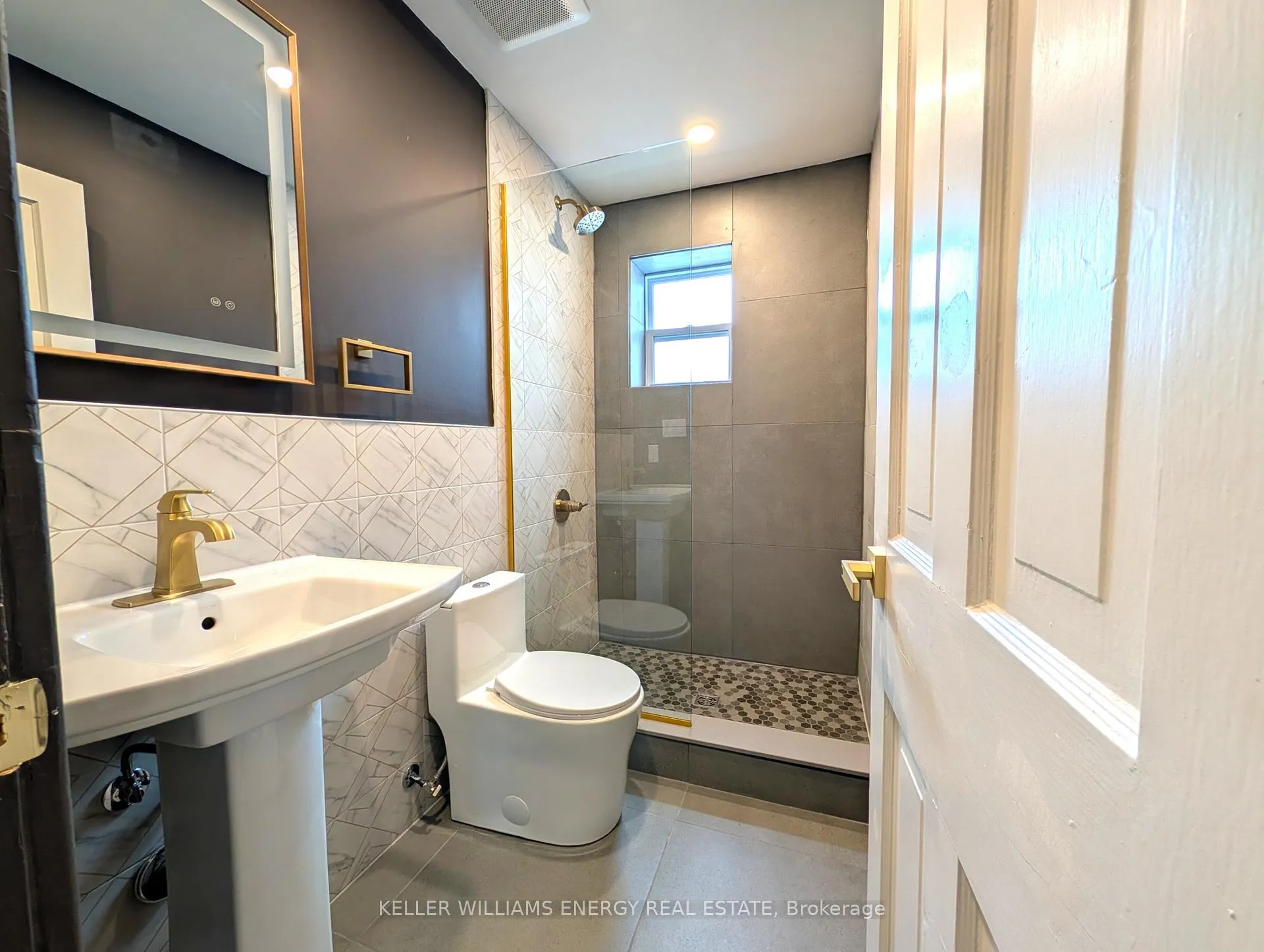 Photo 29 of Unit Unit 2, 35 King Street, Prince Edward County, Picton Ward — HOMEH