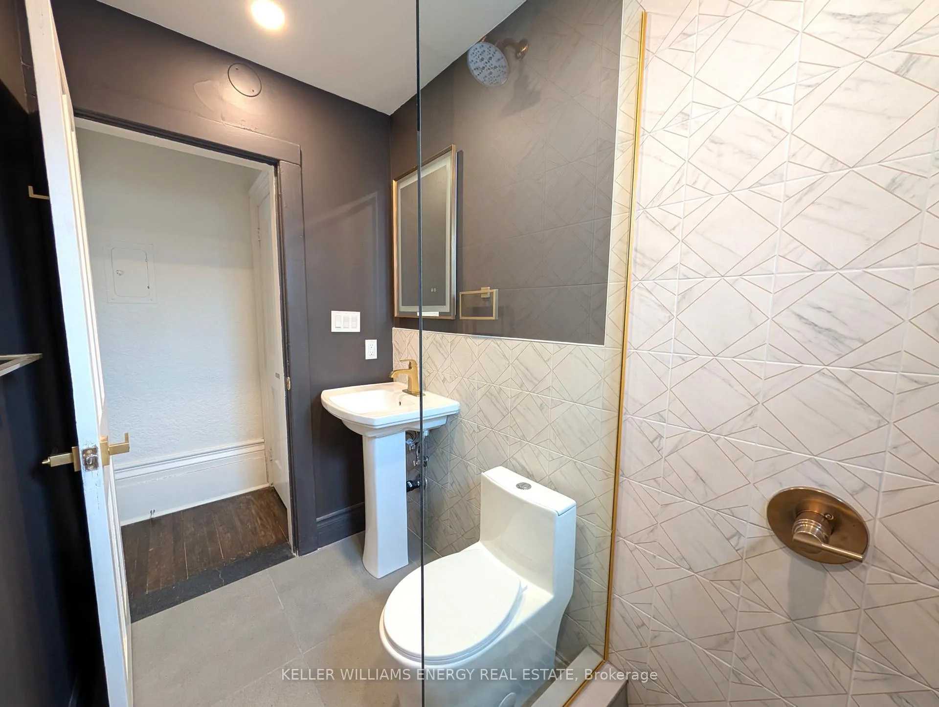 Photo 30 of Unit Unit 2, 35 King Street, Prince Edward County, Picton Ward — HOMEH