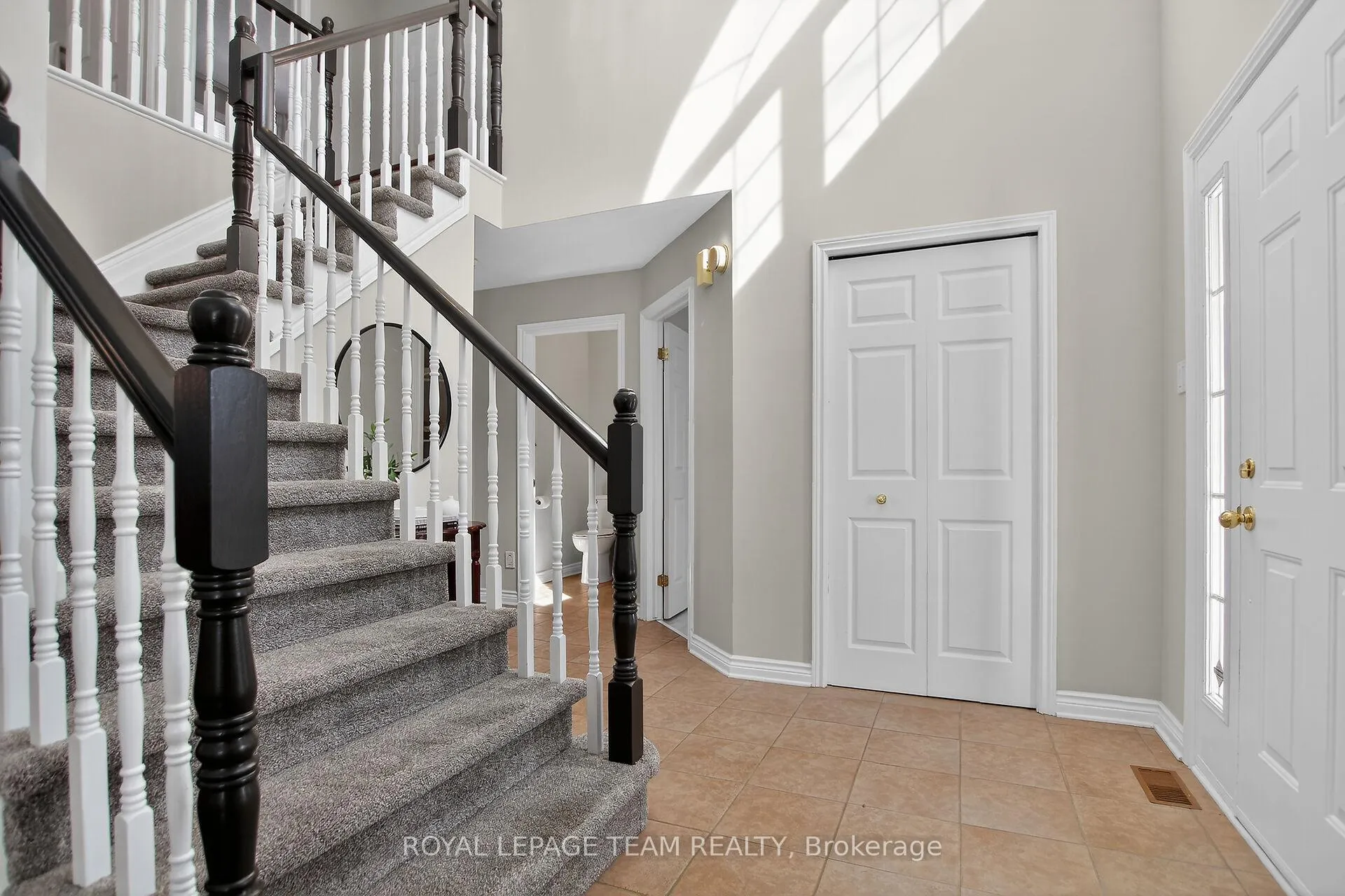 Photo 5 of 22 Renshaw Avenue, Ottawa, Stittsville (Central) — HOMEH