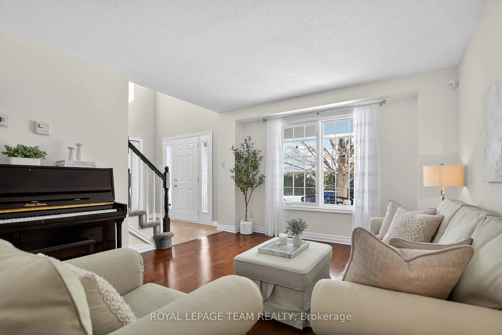 Photo 7 of 22 Renshaw Avenue, Ottawa, Stittsville (Central) — HOMEH