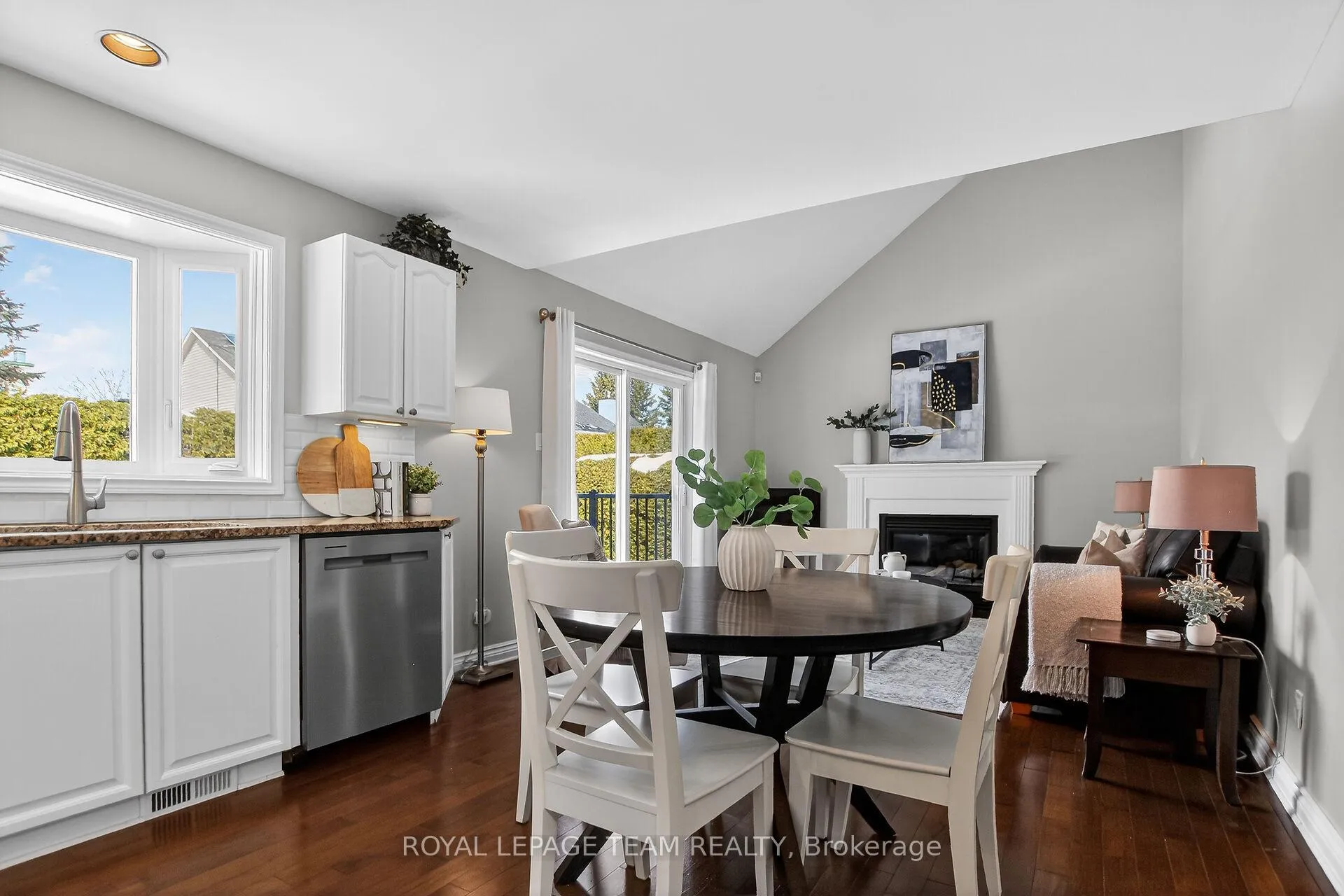 Photo 14 of 22 Renshaw Avenue, Ottawa, Stittsville (Central) — HOMEH