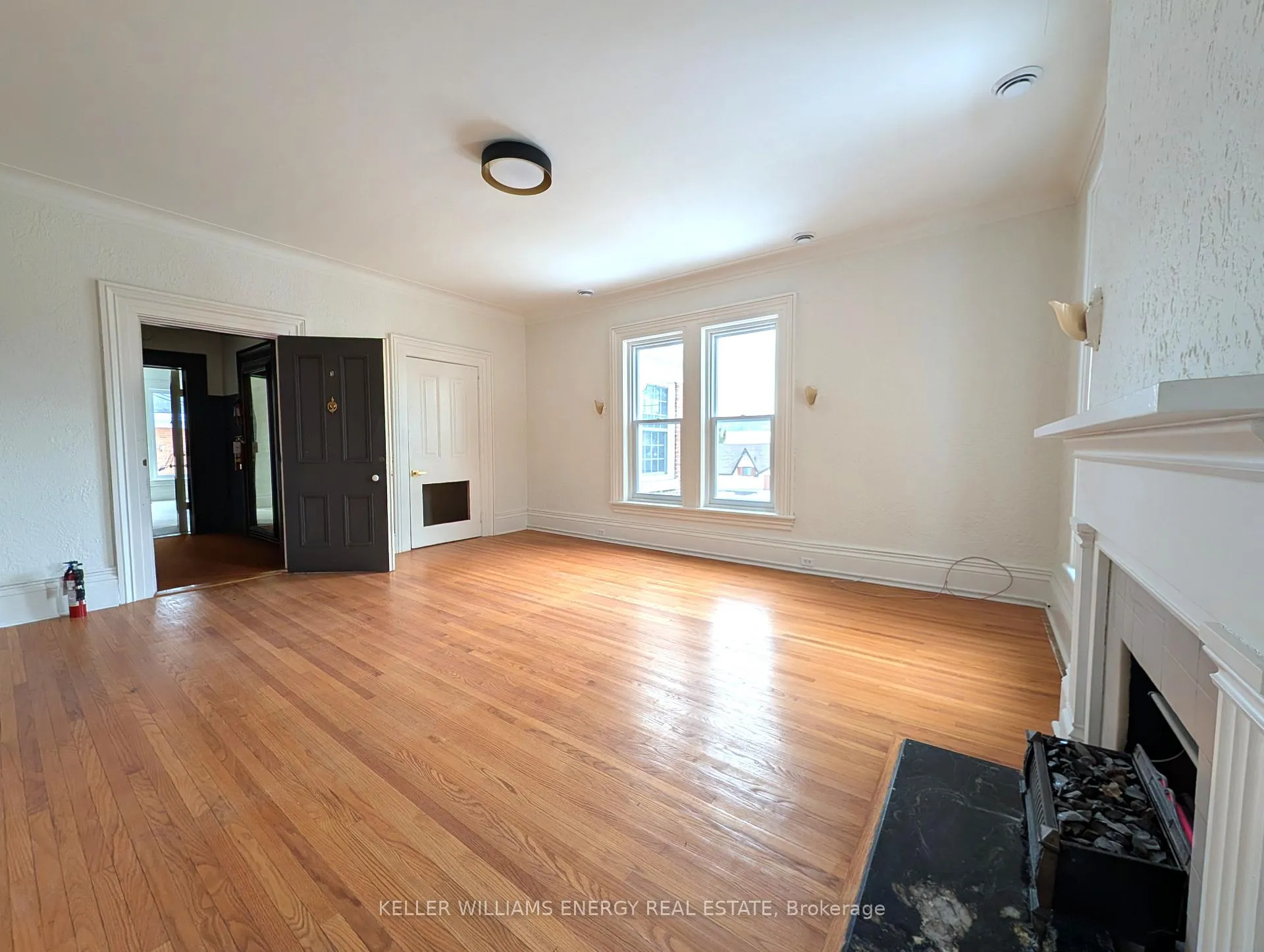 Photo 6 of Unit Unit 3, 35 King Street, Prince Edward County, Picton Ward — HOMEH