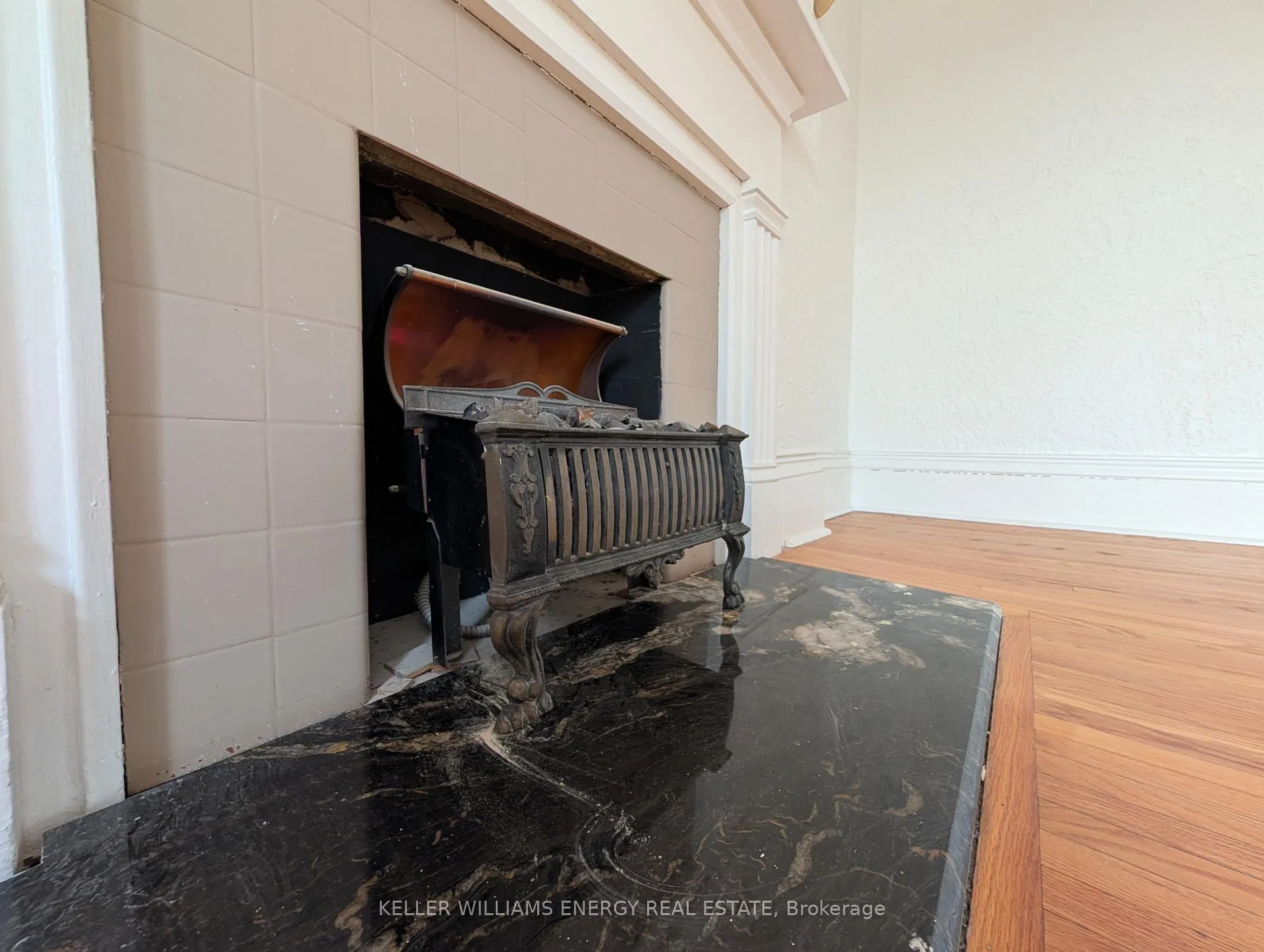 Photo 7 of Unit Unit 3, 35 King Street, Prince Edward County, Picton Ward — HOMEH