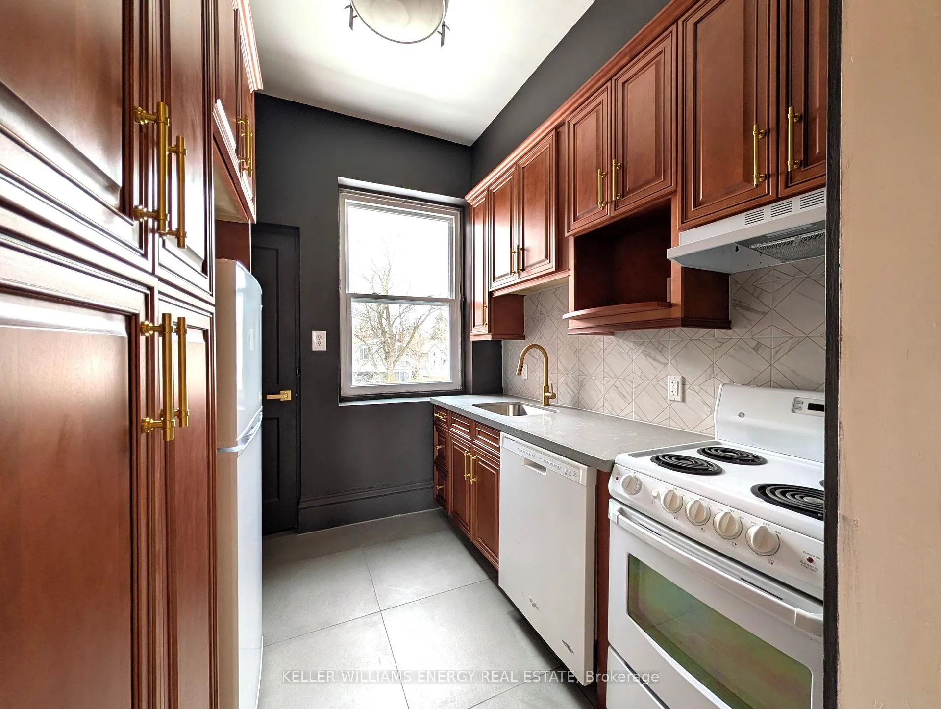 Photo 25 of Unit Unit 3, 35 King Street, Prince Edward County, Picton Ward — HOMEH