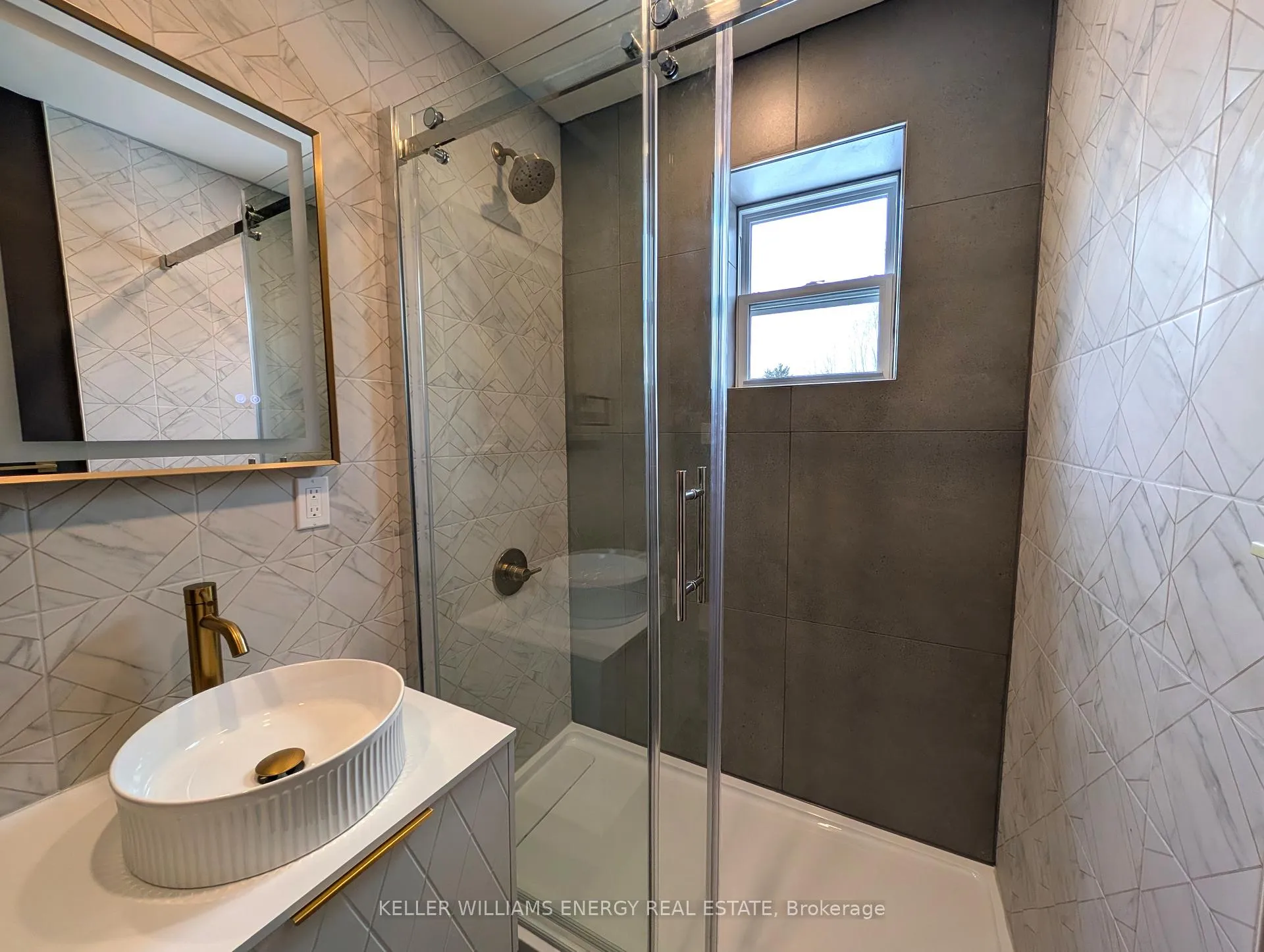 Photo 28 of Unit Unit 3, 35 King Street, Prince Edward County, Picton Ward — HOMEH