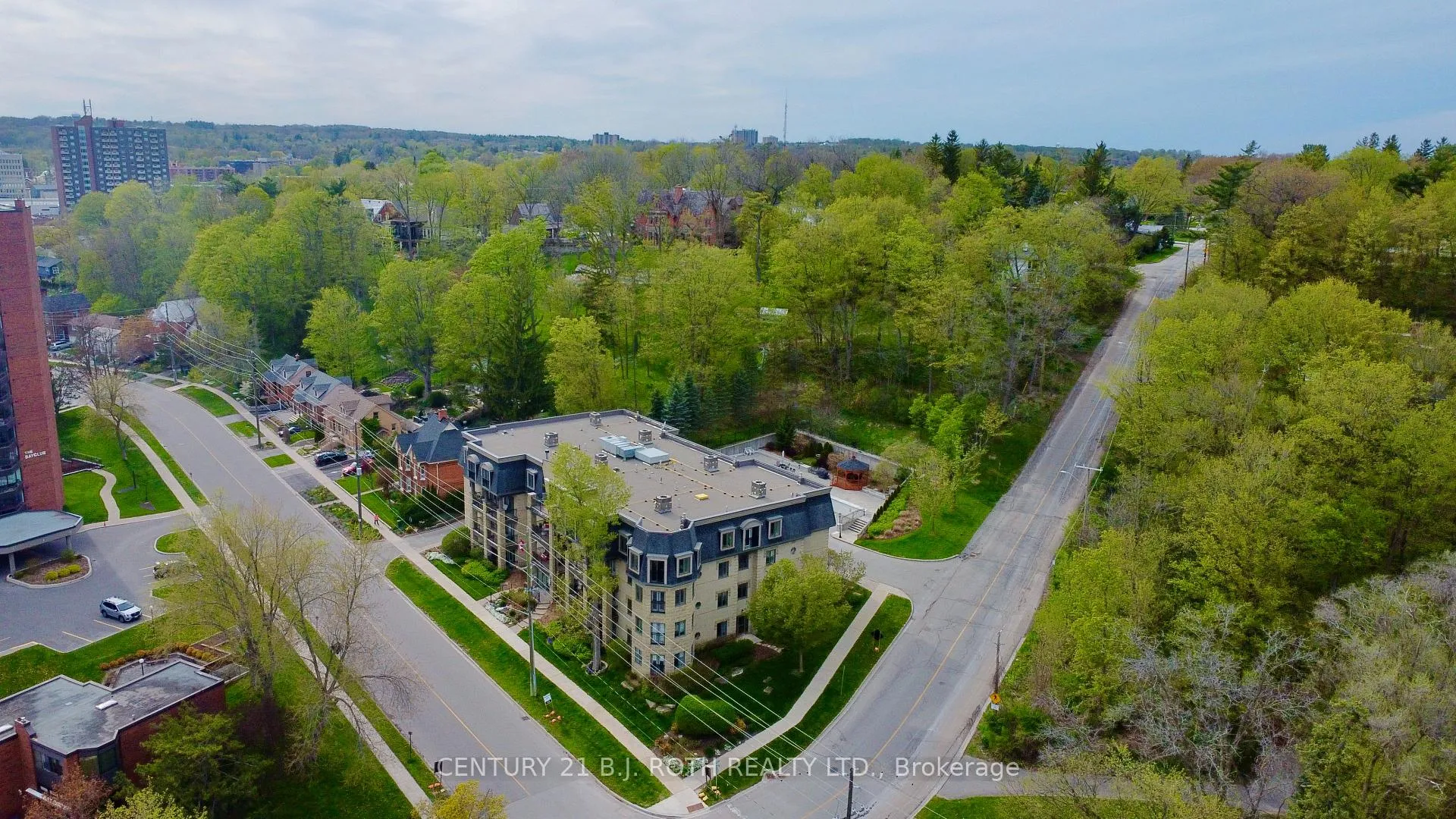Photo 15 of Unit 306, 200 Collier Street, Barrie, Codrington — HOMEH