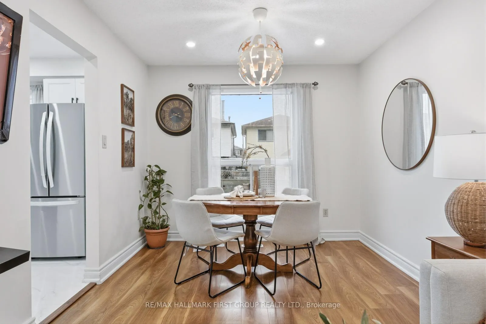 Photo 6 of 164 Wright Crescent, Ajax, Central — HOMEH