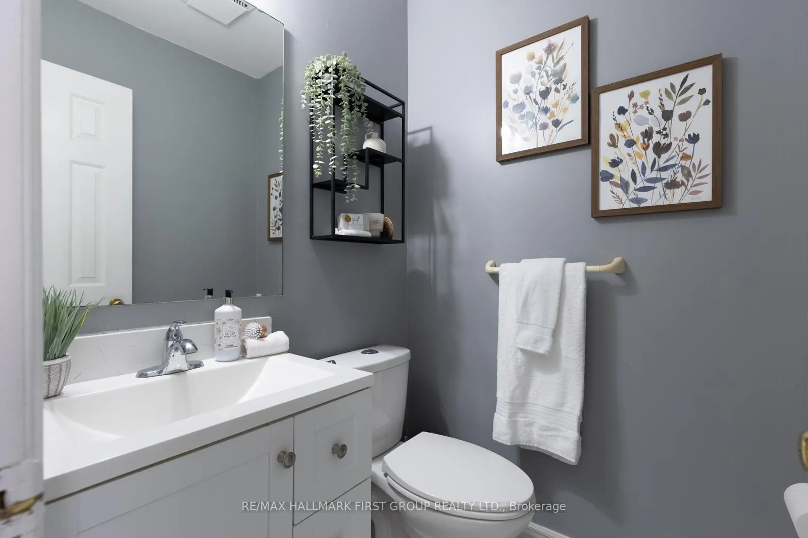Photo 10 of 164 Wright Crescent, Ajax, Central — HOMEH