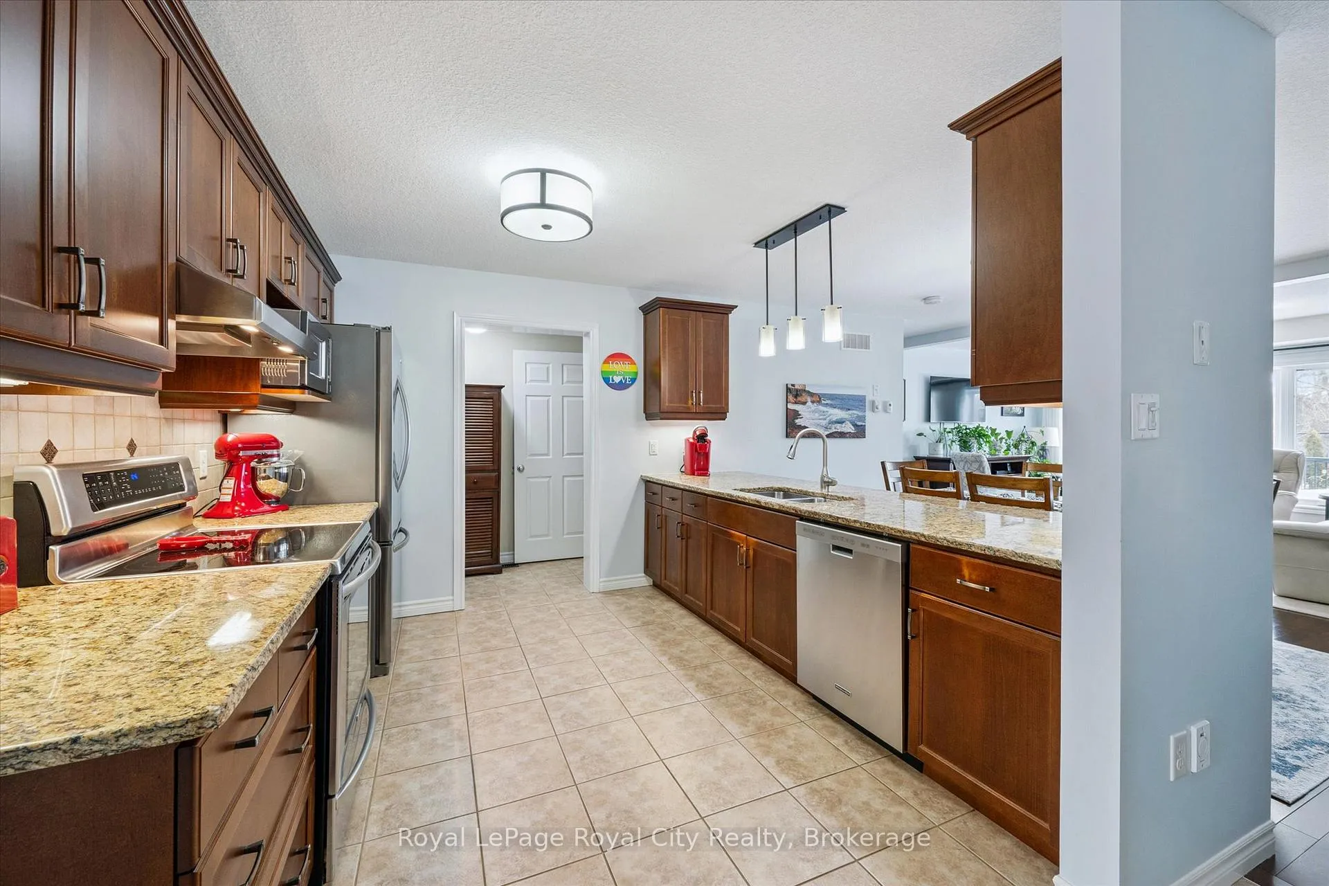 Photo 6 of 108 Mussen Street, Guelph, Victoria North — HOMEH