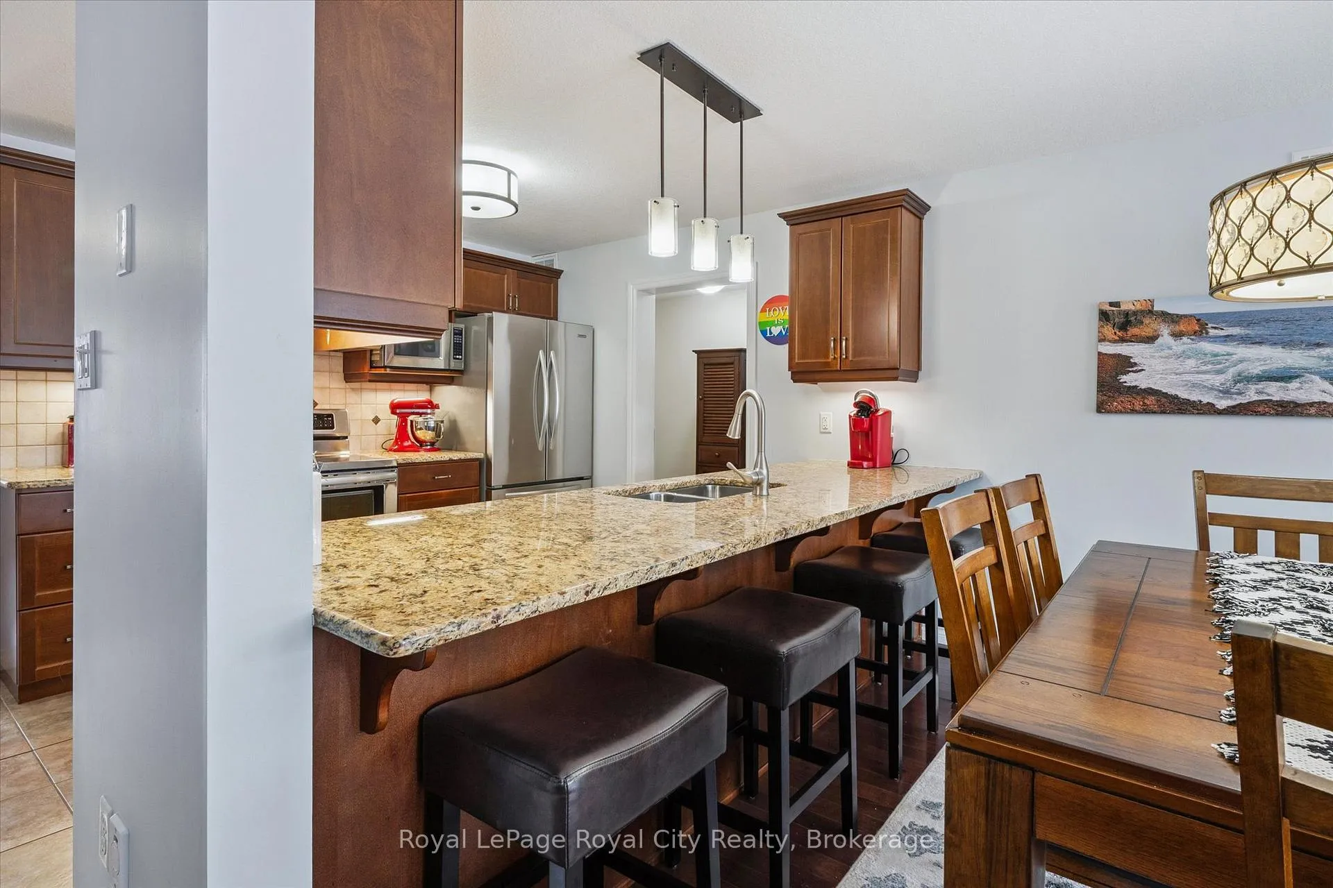 Photo 11 of 108 Mussen Street, Guelph, Victoria North — HOMEH