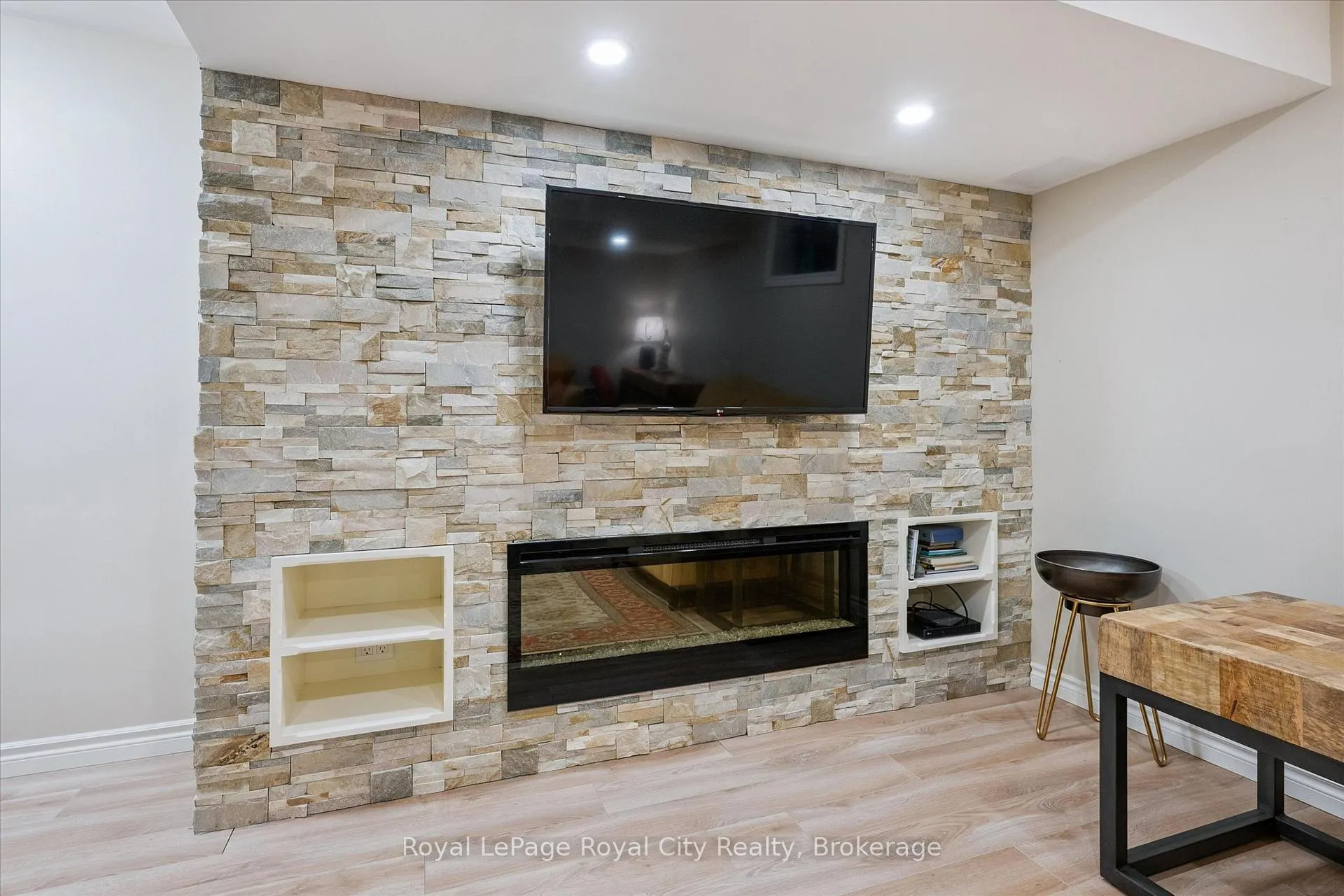 Photo 26 of 108 Mussen Street, Guelph, Victoria North — HOMEH