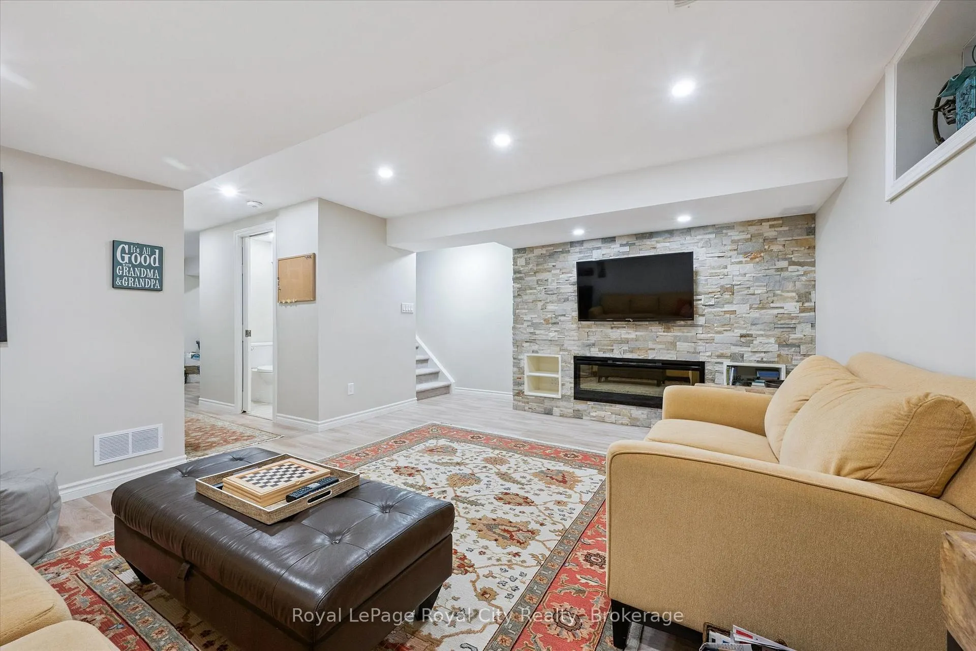 Photo 27 of 108 Mussen Street, Guelph, Victoria North — HOMEH