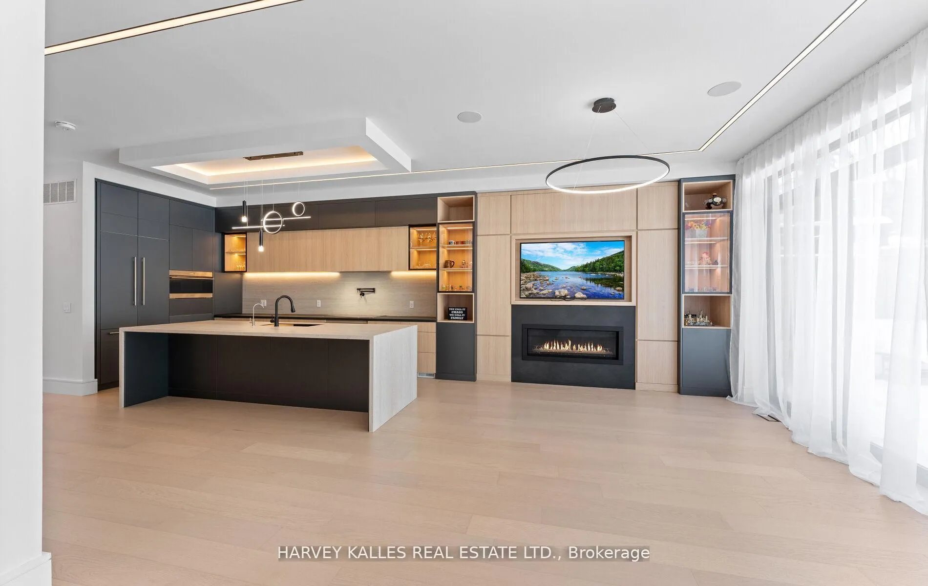 Photo 9 of 656 Oriole Parkway, Toronto, Yonge-Eglinton — HOMEH