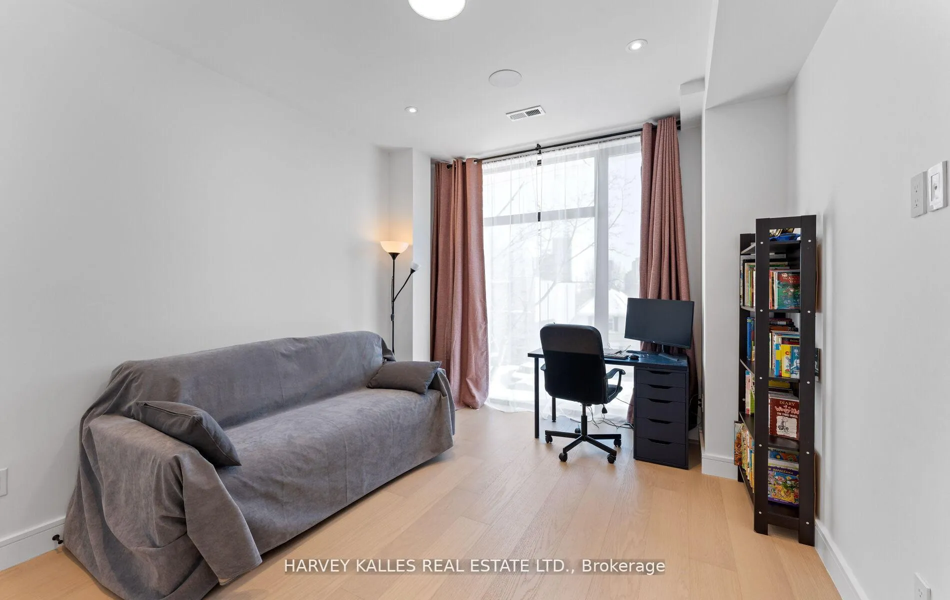 Photo 22 of 656 Oriole Parkway, Toronto, Yonge-Eglinton — HOMEH
