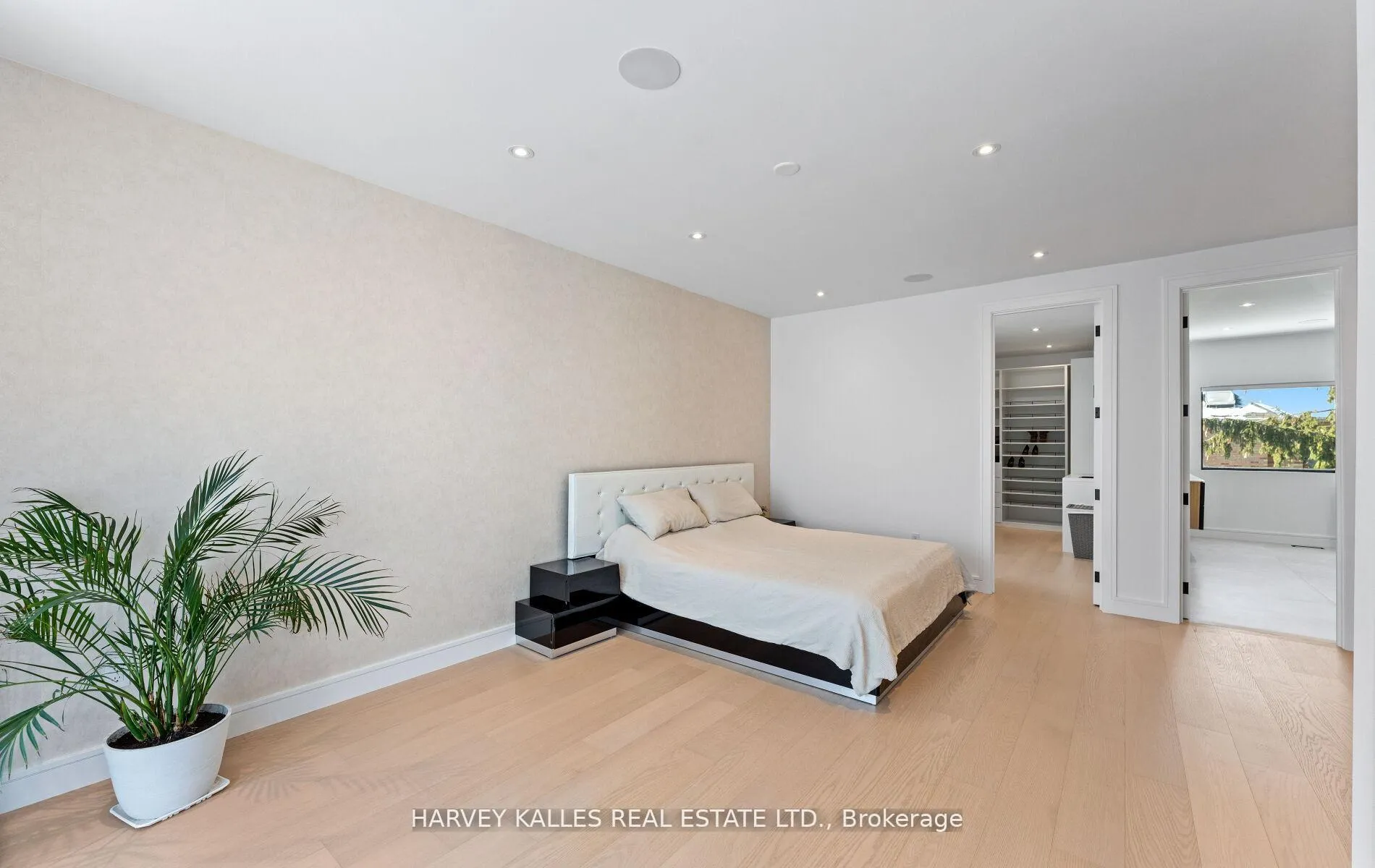 Photo 24 of 656 Oriole Parkway, Toronto, Yonge-Eglinton — HOMEH