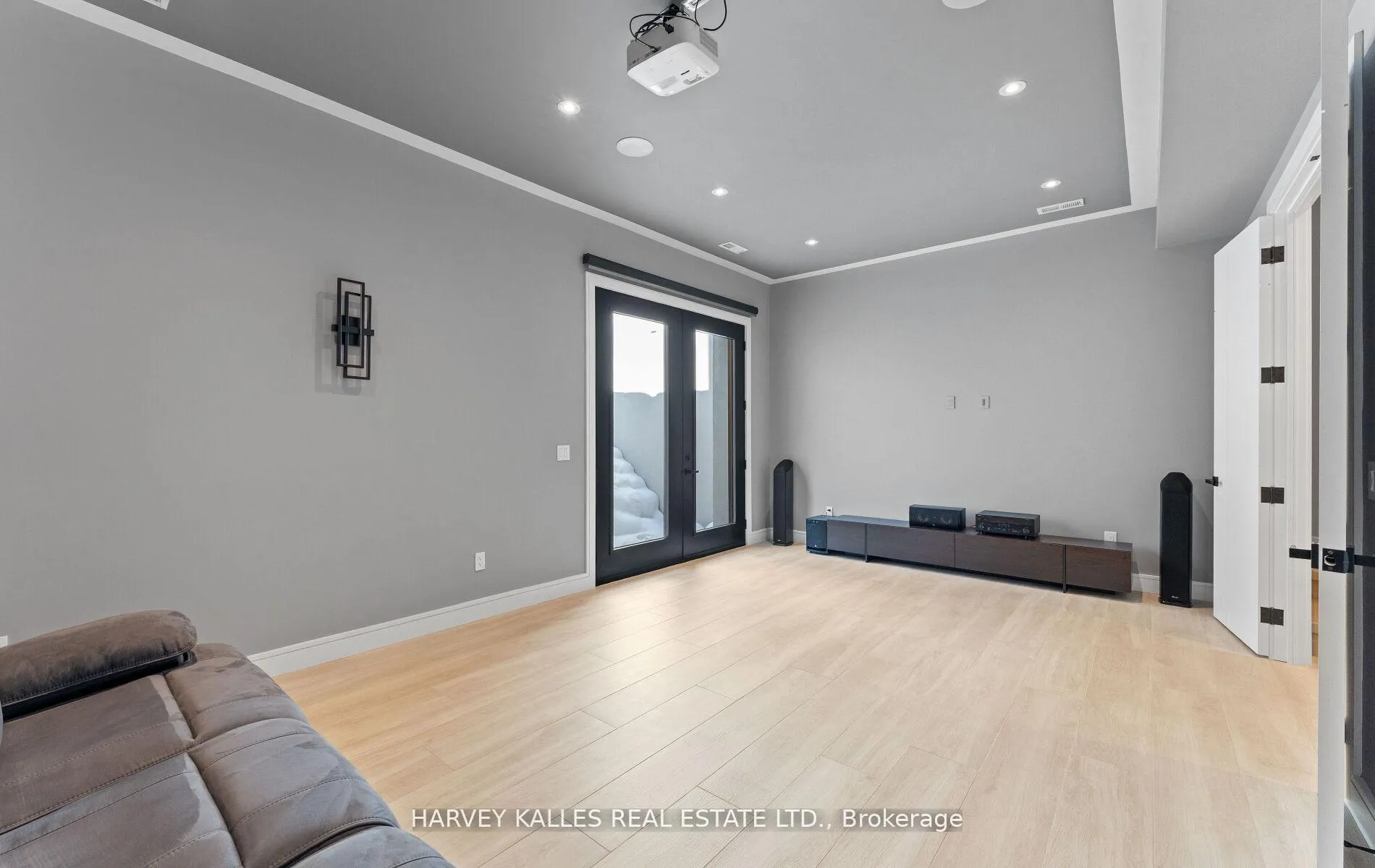 Photo 36 of 656 Oriole Parkway, Toronto, Yonge-Eglinton — HOMEH
