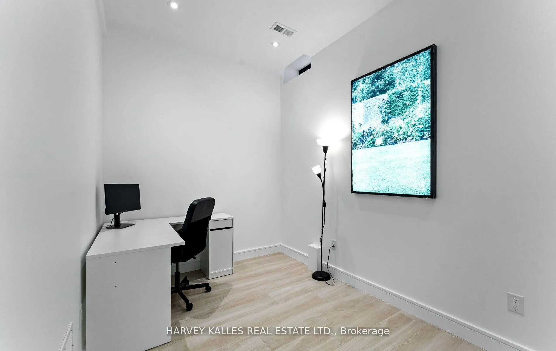 Photo 37 of 656 Oriole Parkway, Toronto, Yonge-Eglinton — HOMEH