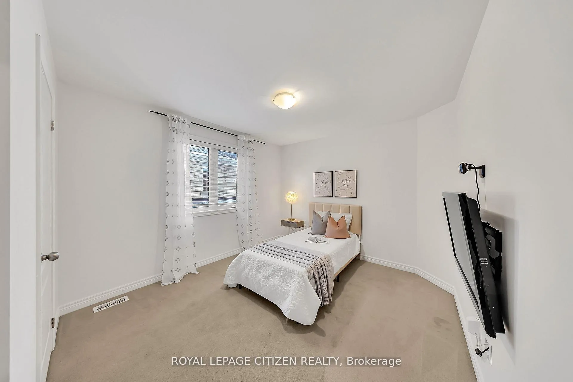 Photo 25 of 1882 Esterbrook Drive, Oshawa, Taunton — HOMEH