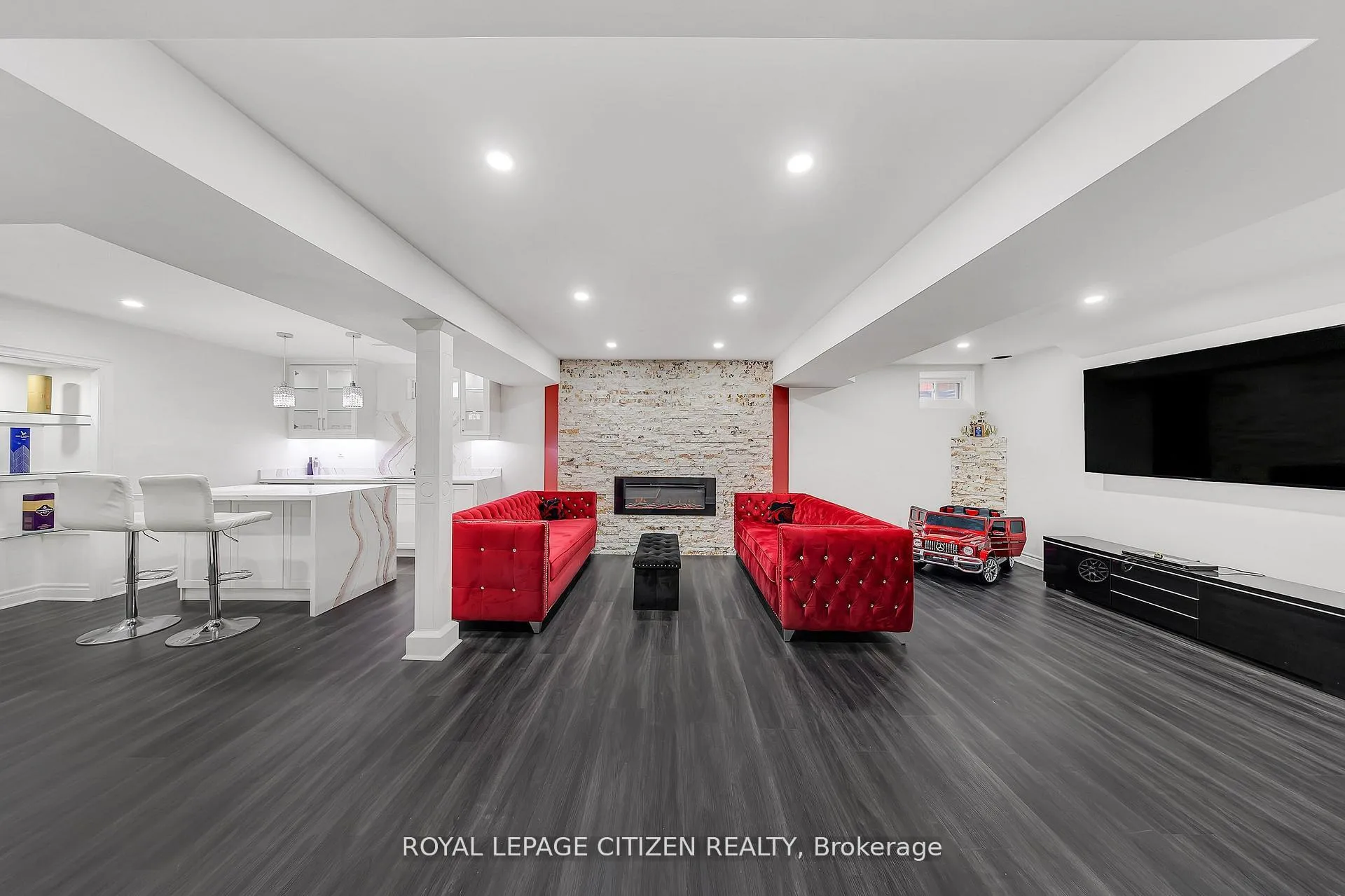 Photo 32 of 1882 Esterbrook Drive, Oshawa, Taunton — HOMEH