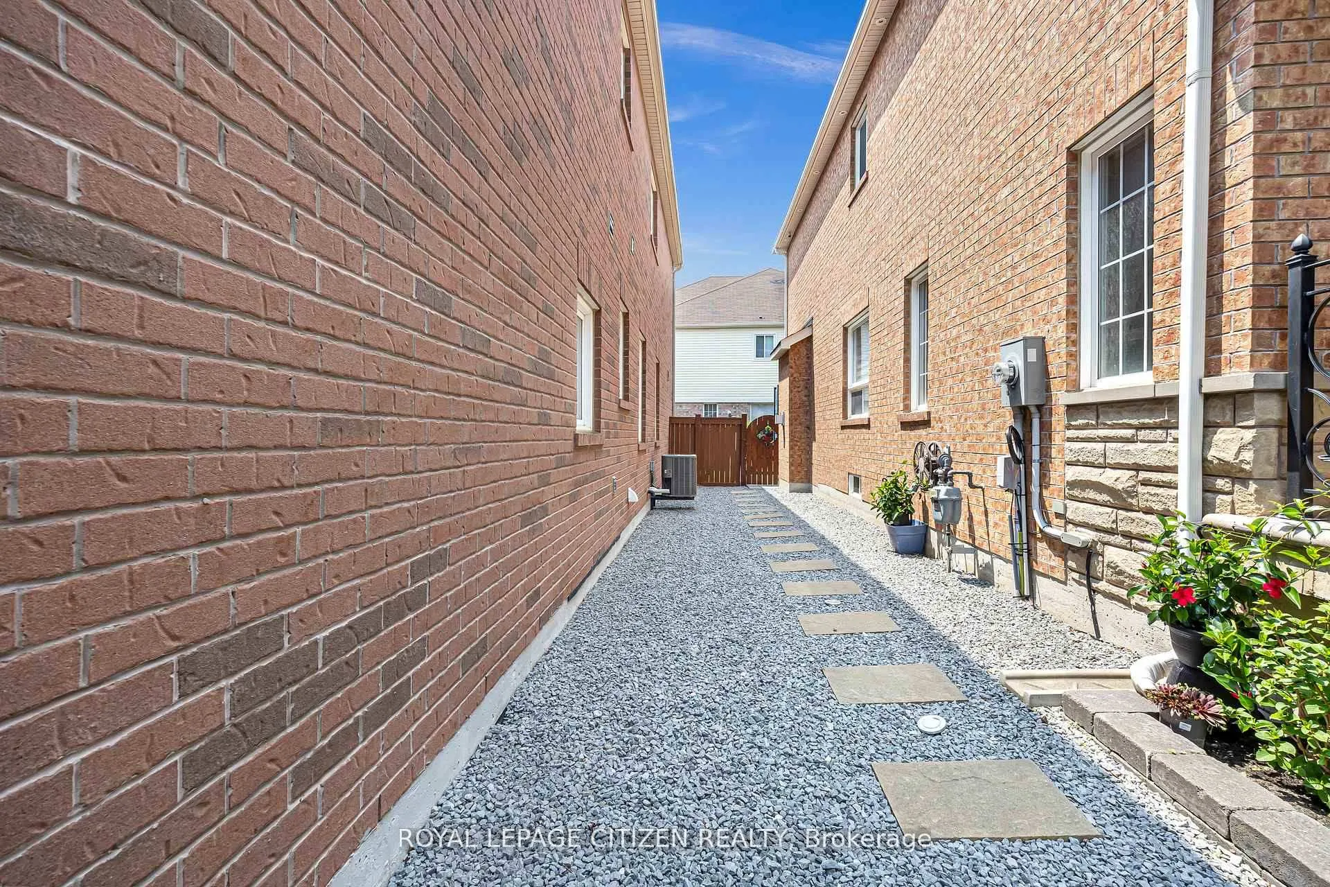 Photo 39 of 1882 Esterbrook Drive, Oshawa, Taunton — HOMEH