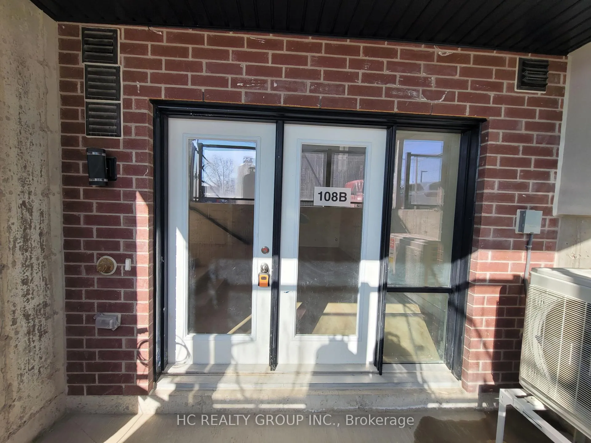 Front of Unit 108B, 16 Melbourne Avenue