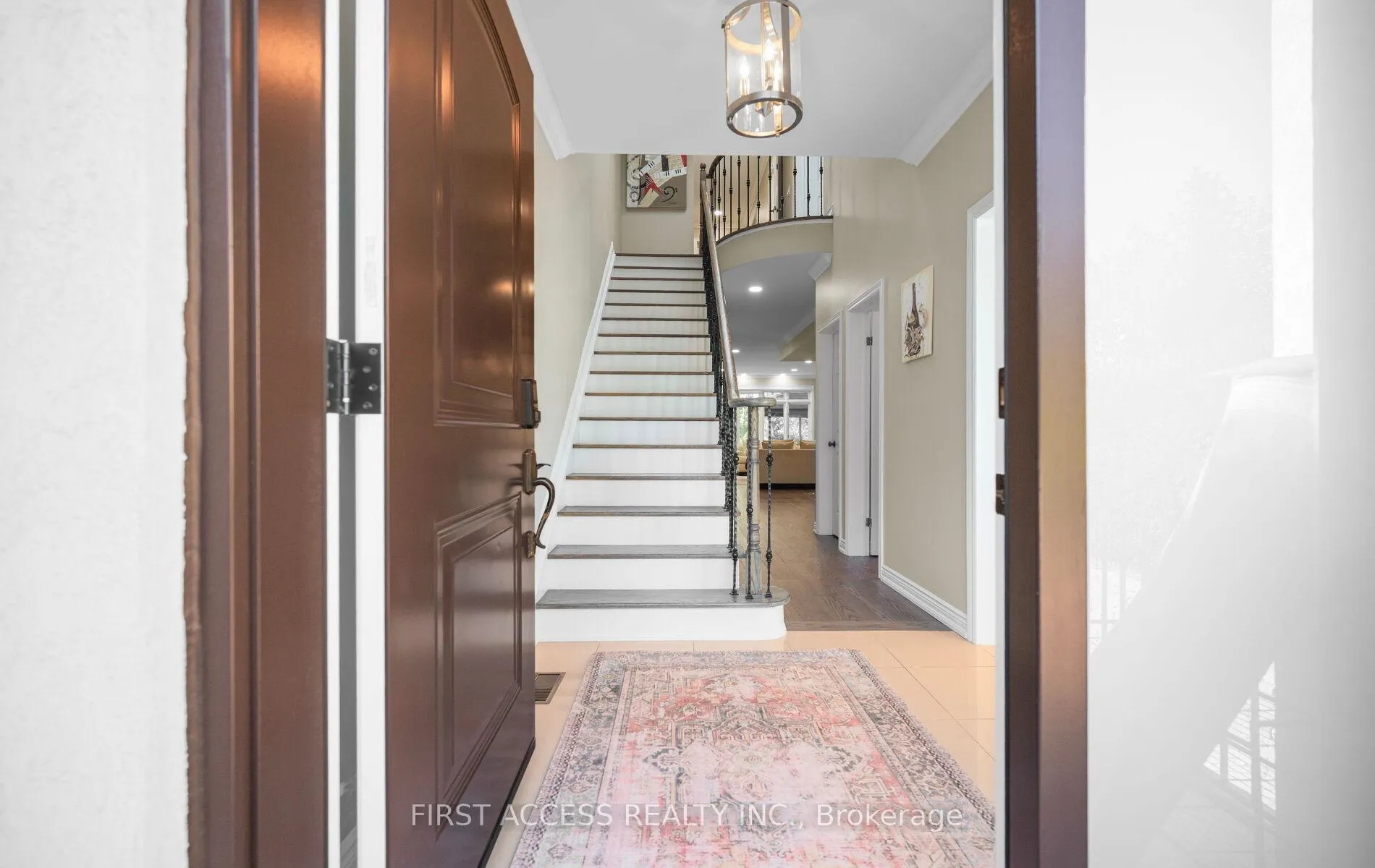 Photo 3 of 64 Hillside Drive, Toronto, Broadview North — HOMEH
