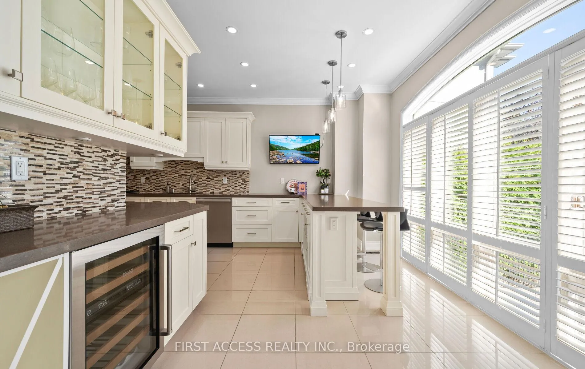 Photo 18 of 64 Hillside Drive, Toronto, Broadview North — HOMEH