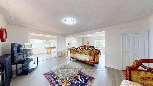 Photo 4 of 4036 Lakeshore Road, Lincoln, Lincoln Lake — HOMEH